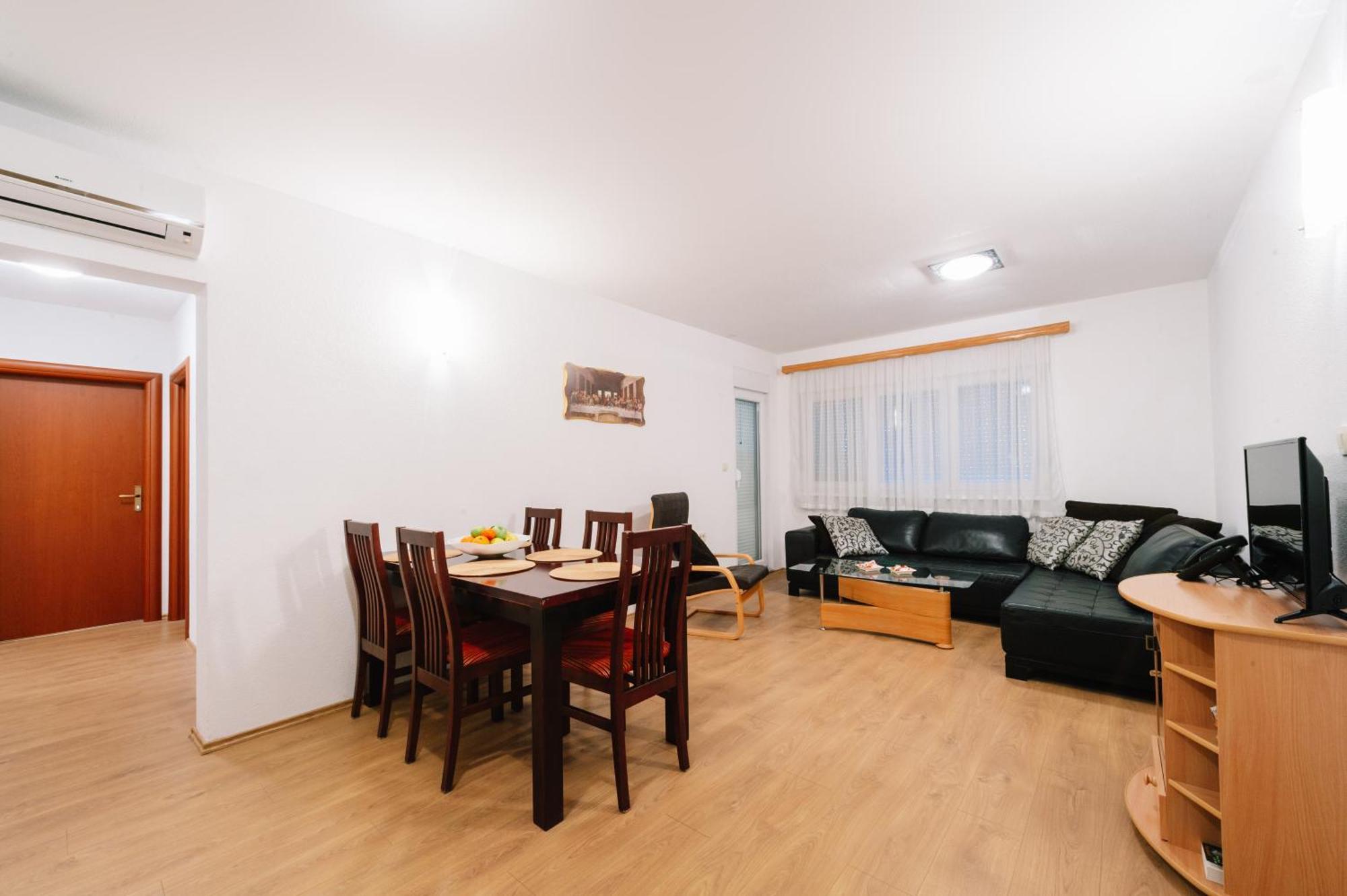 Irish House Medugorje Aparthotel Room photo